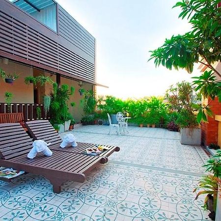 Sakul House Hostel Bangkok Buitenkant foto