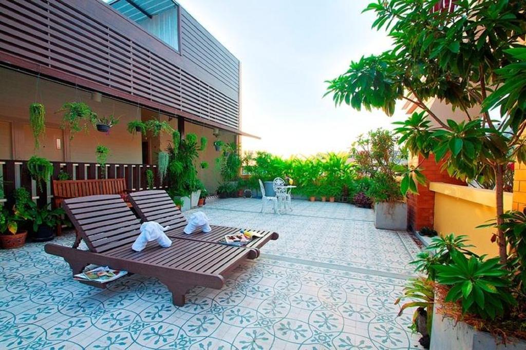 Sakul House Hostel Bangkok Buitenkant foto